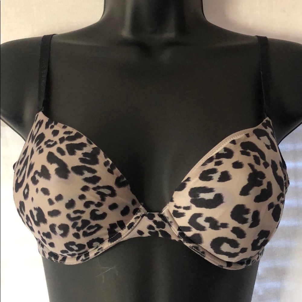 Victoria’s Secret Be naked by Victoria bra